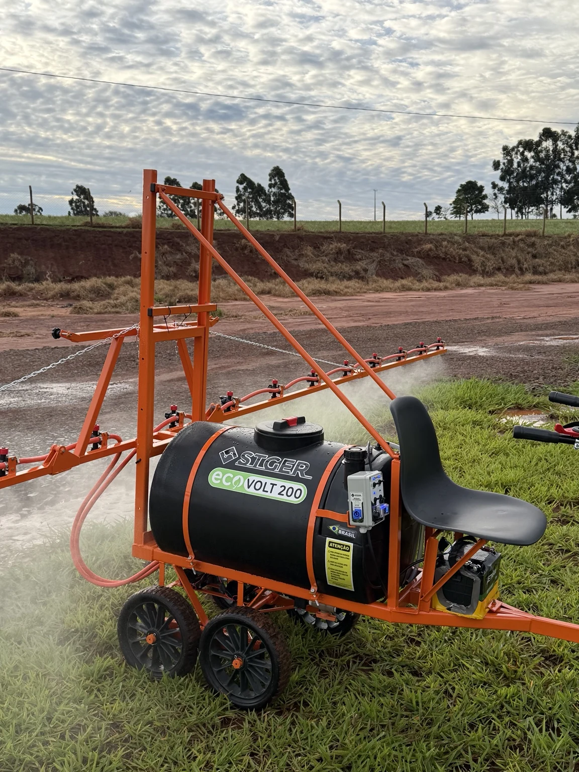 EcoVolt 200 STGER com barras abertas aplicando em campo